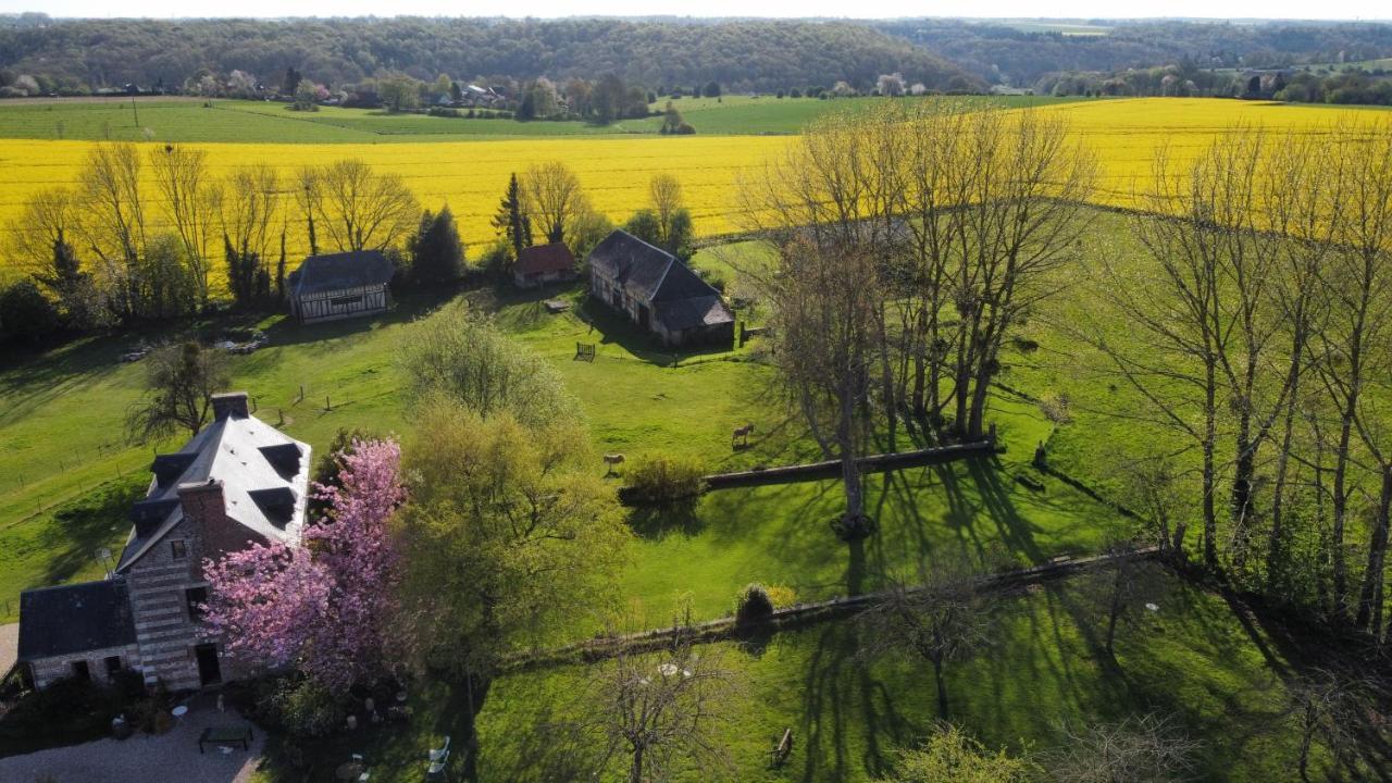 Le Petit Manoir De La Vernelle Bed and Breakfast Fourmetot Eksteriør billede