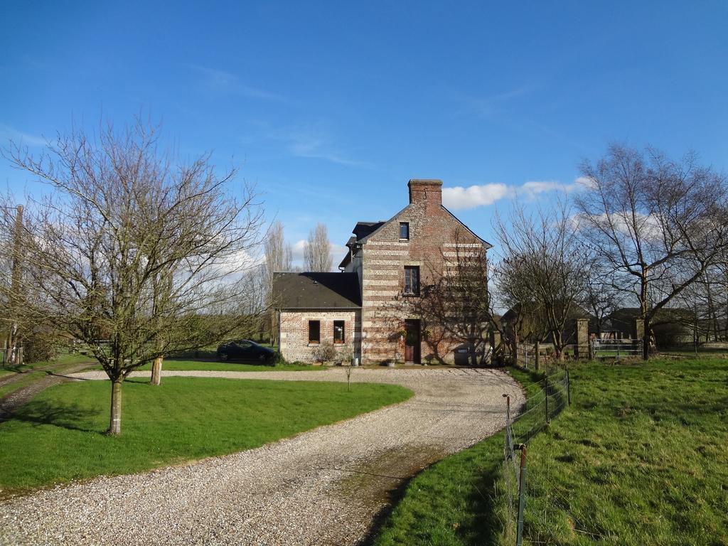 Le Petit Manoir De La Vernelle Bed and Breakfast Fourmetot Eksteriør billede